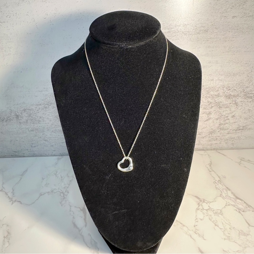 Tiffany and Co .925 Sterling Silver Heart Pendant Necklace